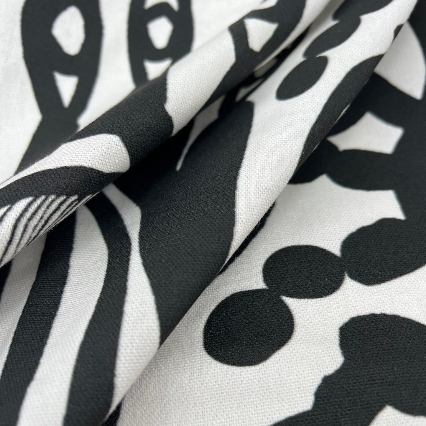 Textile Floral, Black/White